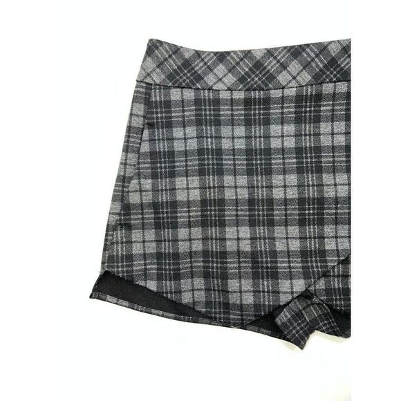 AQUA Gray Plaid Envelope Hem Skort Size S - Picture 4 of 6